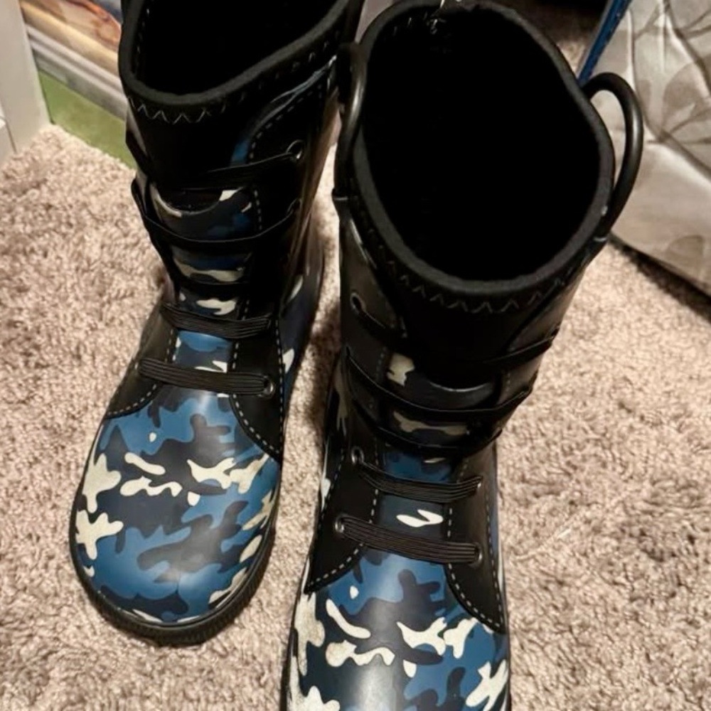 Western Chief Blue Camouflage Kids Rain & Snow Boots